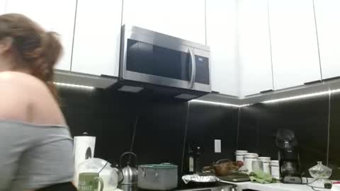 Hazel online show from April 22, 7:55 pm