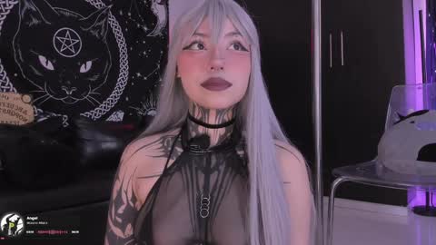 Hazell Witch online show from April 10, 5:52 pm