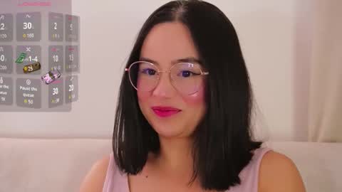 hearmymoans_18 online show from March 10, 4:44 pm