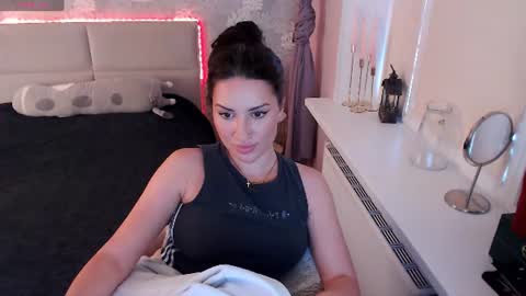 Heaven girl online show from July 25, 3:52 pm