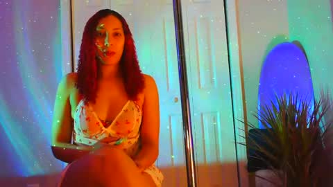 Heavenllyy online show from February 17, 1:58 am