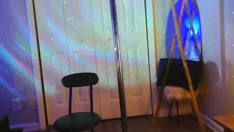 Heavenllyy online show from September 15, 5:05 am