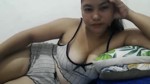 Snapshot of heavenlyeyes69 chatting on September 21, 5:28 am heavenlyeyes69 online show from September 21, 5:28 am