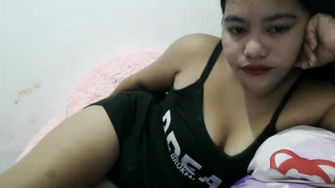 Snapshot of heavenlyeyes69 chatting on February 23, 8:07 pm heavenlyeyes69 online show from February 23, 8:07 pm