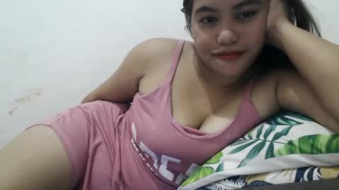 Snapshot of heavenlyeyes69 chatting on September 11, 5:19 am heavenlyeyes69 online show from September 11, 5:19 am