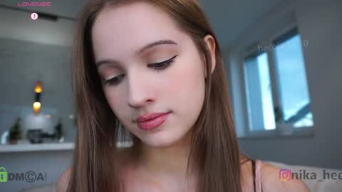 Snapshot of hecola chatting on October 16, 12:19 pm Nika next stream 200pm GMT online show from October 16, 12:19 pm