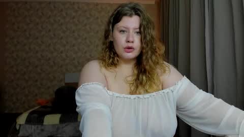 heelga online show from September 24, 4:06 pm