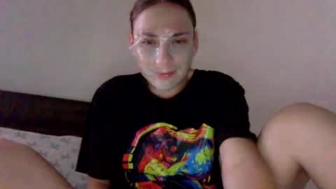 heidi_is_here_72 online show from July 7, 9:50 pm