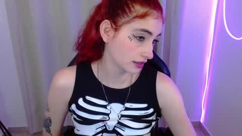 Snapshot of heizer_ chatting on October 14, 2:36 am ETHEREAL HEIZER online show from October 14, 2:36 am