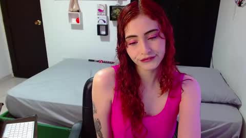 Snapshot of heizer_ chatting on December 10, 12:17 am ETHEREAL HEIZER online show from December 10, 12:17 am