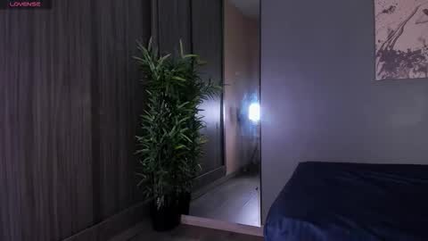 helena online show from January 14, 1:49 pm