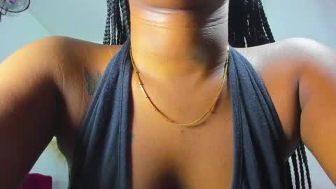 Snapshot of helena_copper chatting on December 16, 4:13 am HELENA COPPER online show from December 16, 4:13 am