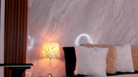 Helena Santos  online show from January 18, 11:28 am