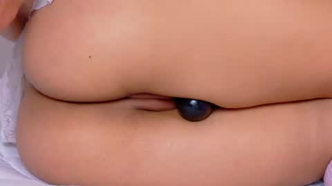 helenafoumier online show from July 23, 1:58 am