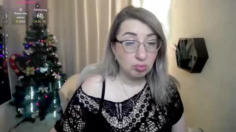 helenenigma online show from January 15, 7:53 pm