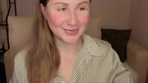 Snapshot of helens_lov chatting on October 16, 1:30 am Helen online show from October 16, 1:30 am