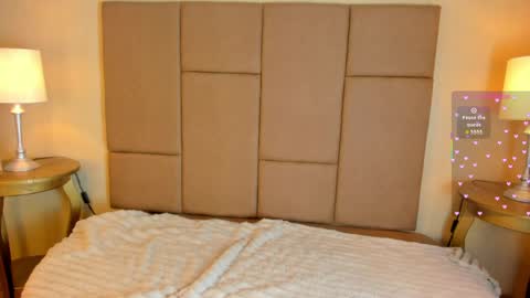 Helen or Hells online show from April 22, 12:02 pm