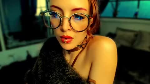 Heliconia online show from May 6, 11:09 pm