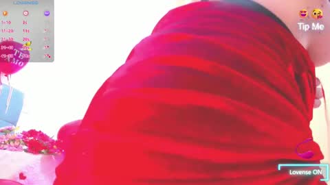 Snapshot of hellen_starx chatting on February 14, 10:14 pm hellen_starx online show from February 14, 10:14 pm