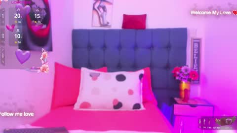 Snapshot of hellen_starx chatting on October 6, 8:57 pm hellen_starx online show from October 6, 8:57 pm