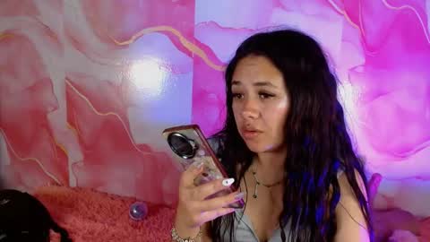 Hellen lopez online show from June 4, 7:40 pm