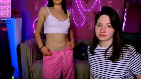 Helli online show from April 27, 8:17 pm