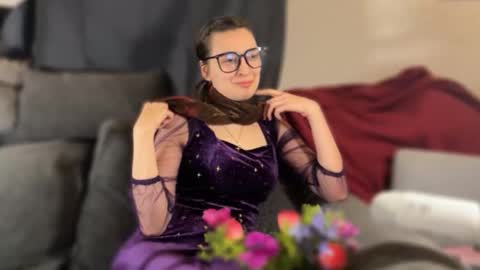 Katie 3 online show from March 11, 7:05 pm