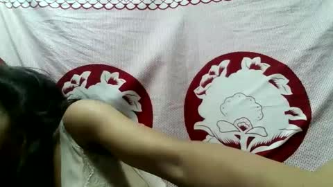 henitsaldy online show from April 12, 6:00 pm