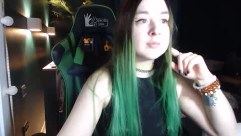 Hentaishiing online show from May 17, 5:45 pm