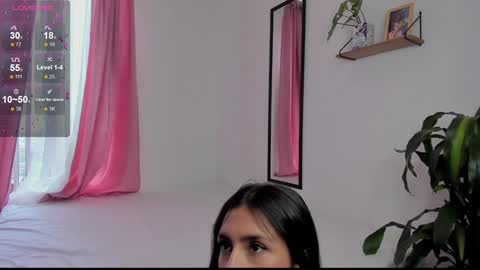 Snapshot of hera_069 chatting on January 6, 9:22 pm Hello I am Valentina independent Colombian model I love sensuality and pleasure welcome online show from January 6, 9:22 pm