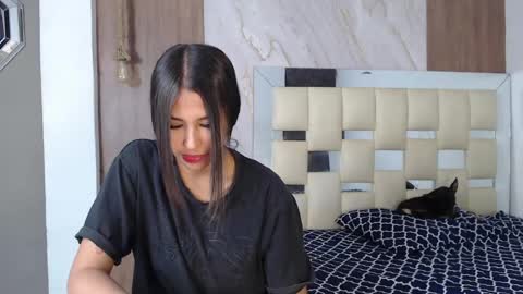 HERA online show from April 4, 6:18 pm