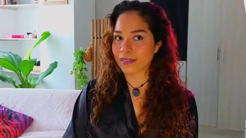 hercyqueen online show from May 1, 7:06 pm