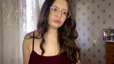 Vanessa online show from May 8, 2:20 pm