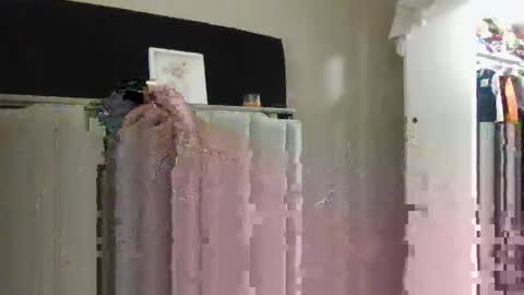 PoLyOneHersheySplasHer online show from February 7, 9:35 am