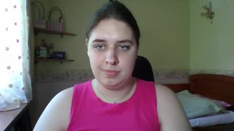 hess_luna_ online show from June 4, 9:14 am