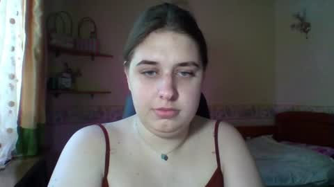 hess_luna_ online show from July 14, 10:21 am