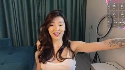 Audrey online show from April 4, 2:05 pm