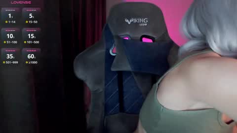  Nora  online show from April 22, 8:11 am