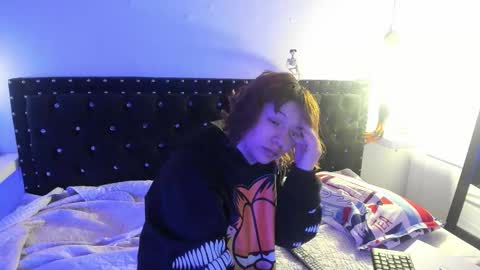 Noraly  online show from November 2, 4:38 am