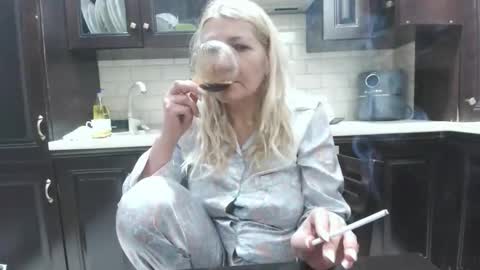 Heyheygrey online show from April 22, 5:04 am