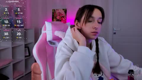 Karu online show from November 7, 2:06 am