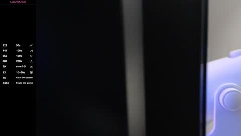 Snapshot of hi_beckyy chatting on October 9, 2:54 pm hi_beckyy online show from October 9, 2:54 pm