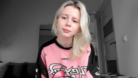 Popsy Risha online show from April 24, 4:32 pm