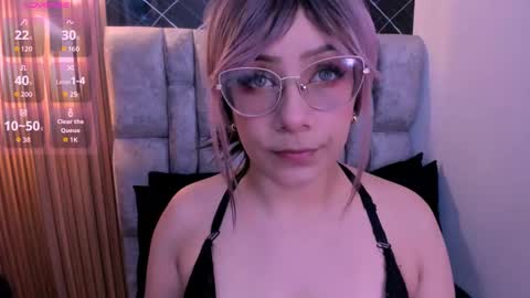 Snapshot of hikaru_dl chatting on September 11, 10:43 pm hikaru_dl online show from September 11, 10:43 pm