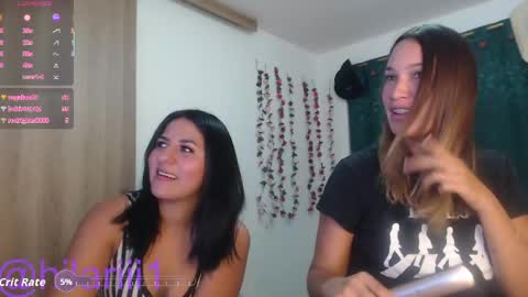 hilaril18 online show from April 26, 8:06 pm