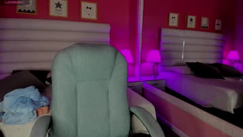 hilary_tailor online show from October 6, 11:05 am