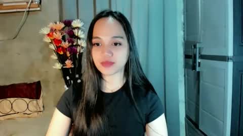 hilarymolly online show from March 12, 2:36 am