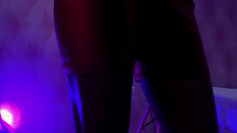 Snapshot of hillary_banks__ chatting on February 26, 4:41 am Hillary online show from February 26, 4:41 am