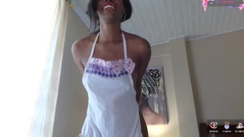 Snapshot of hillary_foox chatting on October 1, 6:46 pm Hillary online show from October 1, 6:46 pm