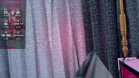 Inori Independent model online show from April 25, 6:49 pm